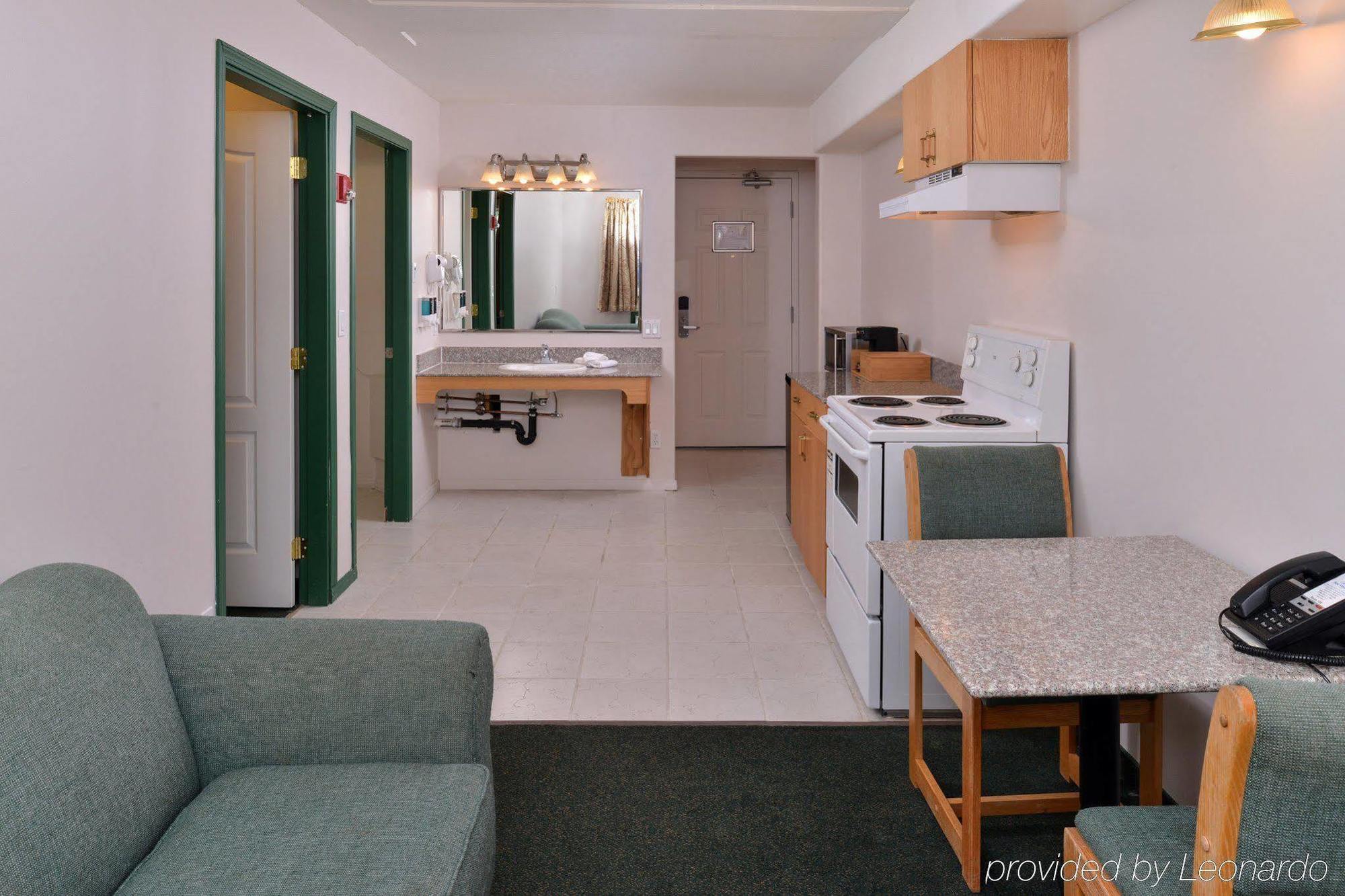 Canadas Best Value Inn Valemount Εξωτερικό φωτογραφία
