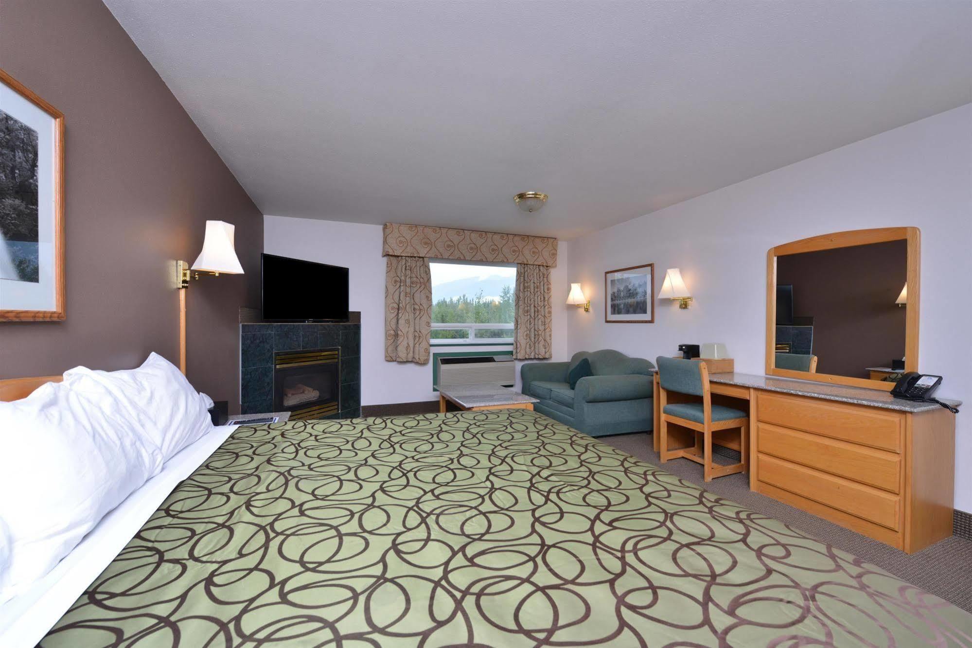 Canadas Best Value Inn Valemount Εξωτερικό φωτογραφία