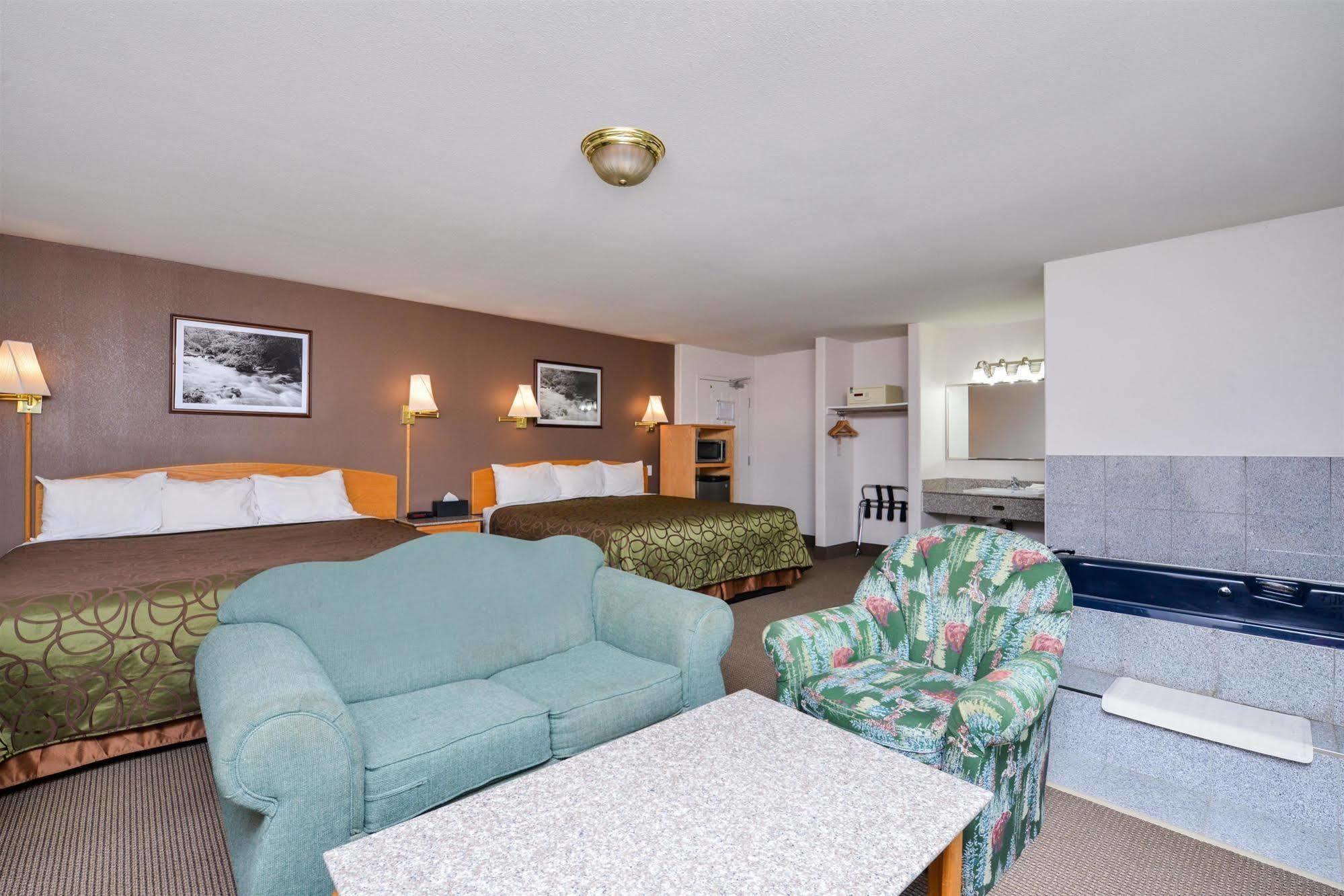 Canadas Best Value Inn Valemount Εξωτερικό φωτογραφία