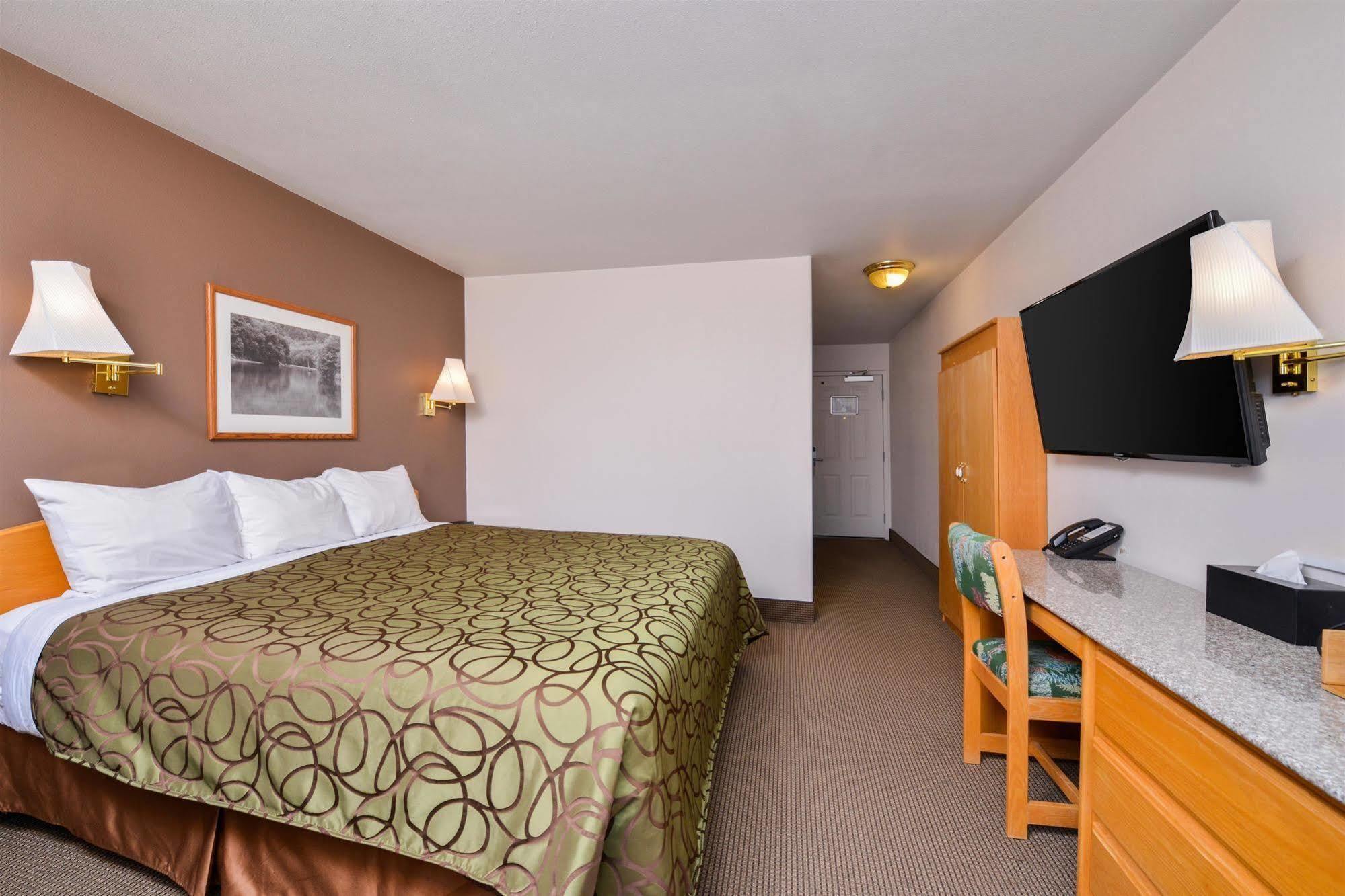 Canadas Best Value Inn Valemount Εξωτερικό φωτογραφία